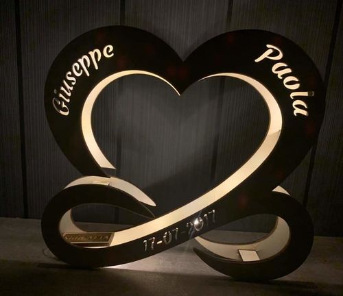 Customer photo review of Lampada Led Personalizzata Amore Infinito