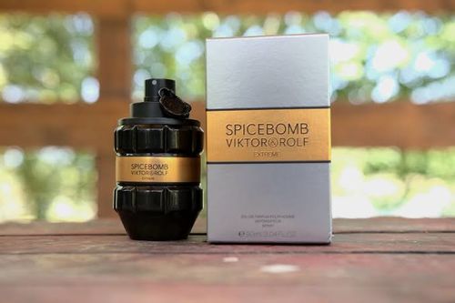 Customer photo review of Viktor & Rolf Spicebomb Extreme Eau De Parfum- 90ml