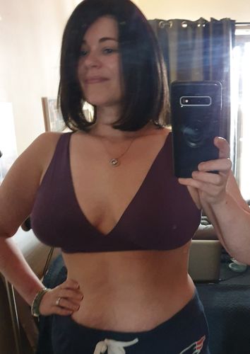 Customer photo review of Busty Bianca Bralette