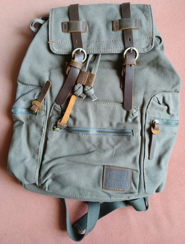 Customer photo review of New Fashion Men Women Backpack Vintage Canvas Travel Bags Large Capacity Backpack