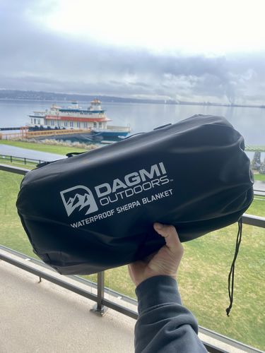 Customer photo review of Waterproof Sherpa Blanket