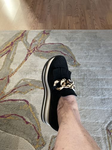 Customer photo review of Softwaves CADIE Black Slip-on Platform Sneaker