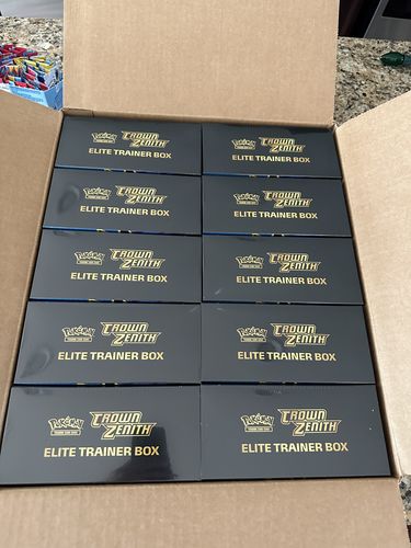 Customer photo review of Pokémon Crown Zenith Elite Trainer Box (Presale)