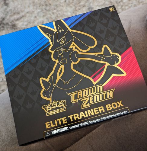 Customer photo review of Pokemon: Crown Zenith - Elite Trainer Box (PREORDER)