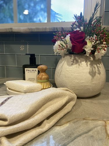 Customer photo review of Hydrating Hand Sanitizing Serum