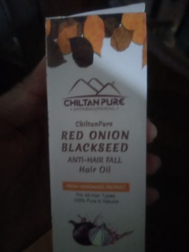 Customer photo review of Red Onion Blackseed Oil- Enhances Hair Growth, Anti-Hair fall, Prevents Premature Hair Growing, Makes Hair Strong & Glossy