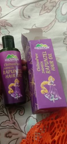 Customer photo review of Rapunzel Hair Oil - Combinations of Different Herbal Oils, Prevents From Dandruff & Hair Fall, Improves Hair Growth & Promotes Shiny, Strong Hair,,♀️👩 Women's First Choice