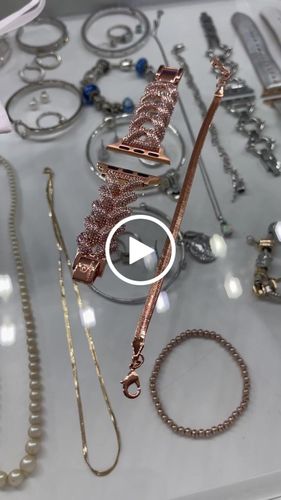 Customer video review of Shiny Flat Chevron Bracelet