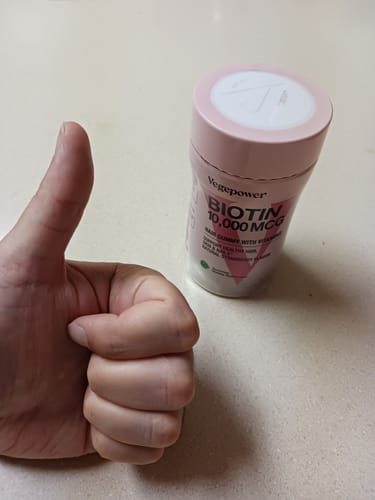 Customer photo review of 2 Pack Biotin
