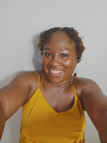 Michelle J. review of NEW! Hair Transformation Bundle- Moisturizes, Detangles, Drastically softens and Grows! image 1 out of 2