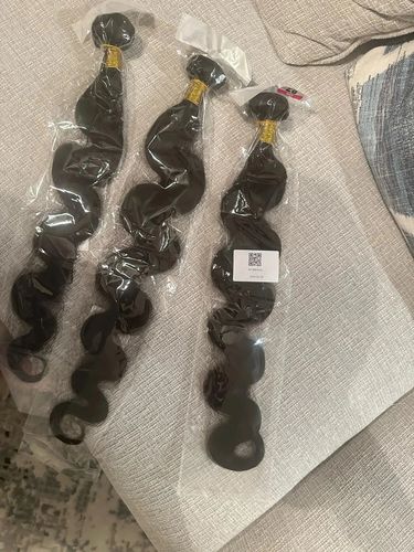 Customer photo review of 3 Pieces Body Wave Brazilian Virgin Human Hair Bundles Unprocessed Natural Color