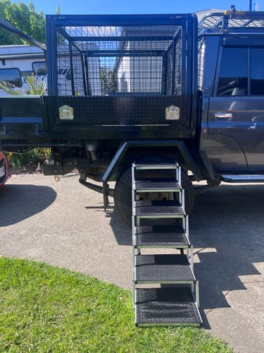 Customer photo review of PaWz Dog Adjustable Height Stairs Ramp 5/6 Steps