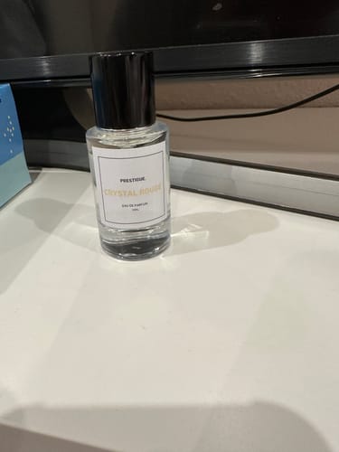 Customer photo review of CRYSTAL ROUGE