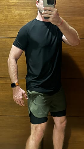 Customer photo review of Performance Shorts 2.0 - Army Green
