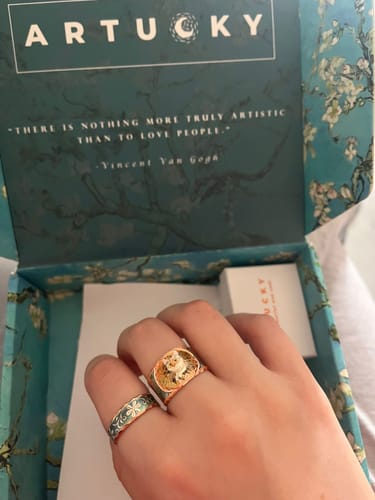 Customer photo review of Gustav Klimt Gold Cat Tasarım Yüzük