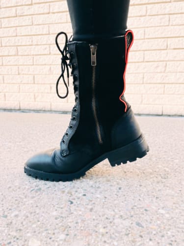 Customer photo review of Steel Toe Serpentine in Blackout (EH)