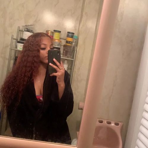 Customer photo review of Reddish Brown Color Curly Auburn Hair 13x4 Transparent Lace Front Wig