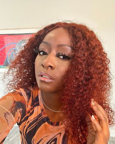 Customer photo review of Reddish Brown Color Curly Auburn Hair 13x4 Transparent Lace Front Wig