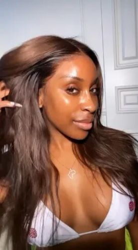 Customer photo review of Must Have! Natural Brown Classic Body Wave Lace Frontal Wig