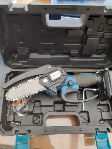 Customer photo review of Mini Kettingzaag NG1 - Incl. Koffer & 2 Accu’s