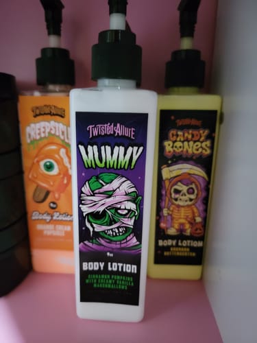 Customer photo review of Mummy Body Lotion (vanilla pumpkin marshmallows)