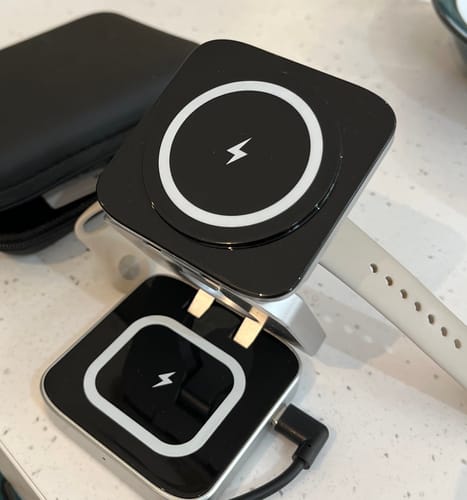 Customer photo review of 3 in 1 Foldable Charger