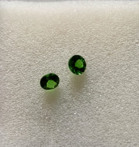 Customer photo review of Tsavorite Garnet 4.5x4.5mm 0.30 Carats