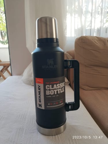 Customer photo review of Stanley Classic Legendary Bottle Siyah 1.9 L