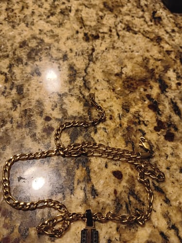 Customer photo review of Figaro Chain - Gold