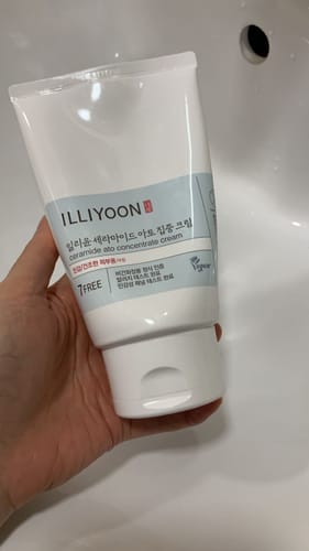 Customer photo review of ILLIYOON Amore Pacific Ceramide Ato Concentrate Moisturizer Cream 200ml (6.8 oz)