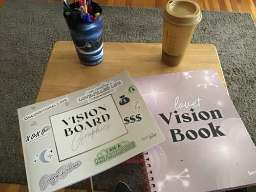 Customer photo review of Vision Board Book LUXE