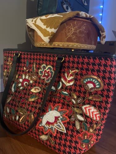 Customer photo review of Winter Floral Tote