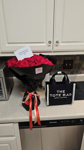 Customer photo review of Red Rose Bouquet