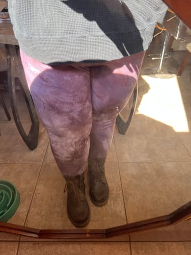 Customer photo review of PREORDER Leggings
