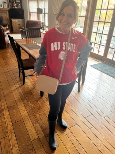 Customer photo review of Chelsea silicone crossbody bag - Caramel