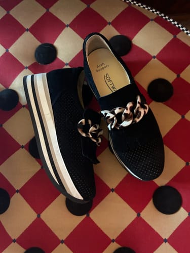 Customer photo review of Softwaves CADIE Black Slip-on Platform Sneaker