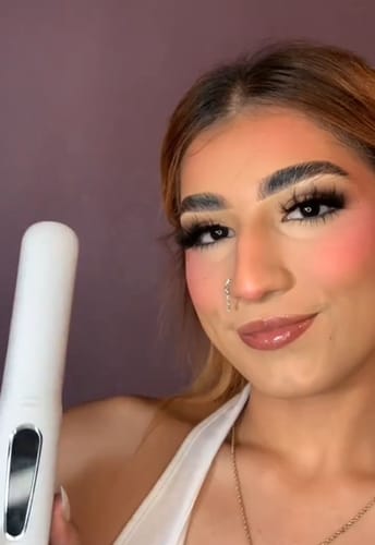 Customer photo review of SUNMAY Voga 2 in 1 Cordless Hair Straightener and Curler for Travelling