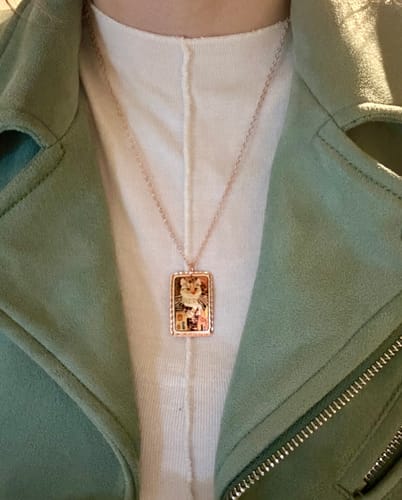 Customer photo review of Gustav Klimt Gold Cat Tablo Rectangle Tasarım Kolye