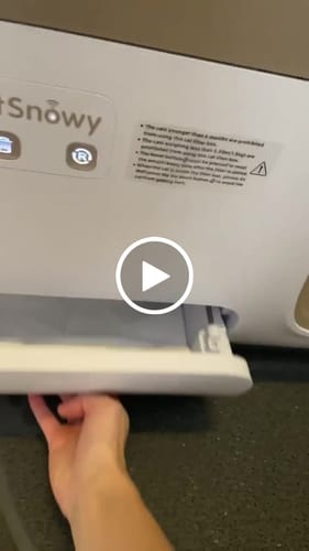 Customer video review of Self-Cleaning Litter Box