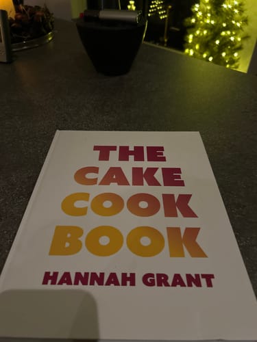 Customer photo review of The Cake Cookbook (Dansk)