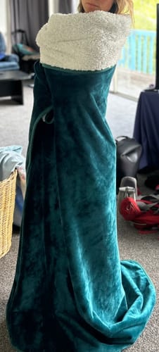 Customer photo review of Waterproof Splash blanket™ - Emerald Green The OG