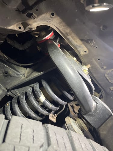 Customer photo review of Upper Control Arms For 1996-2003 2-4" Lift Toyota Tacoma 4Runner 6 lug Front Suspension Lift Kit