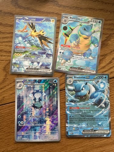 Customer photo review of Booster Pack - SV: Scarlet and Violet 151 (Pokémon)