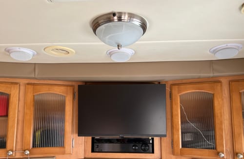 Customer photo review of Magnadyne LS2CMW-JCO | 2.5" Ceiling Mount Satellite White Speaker