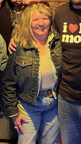 Customer photo review of Kancan Wesley Crop Denim Jacket