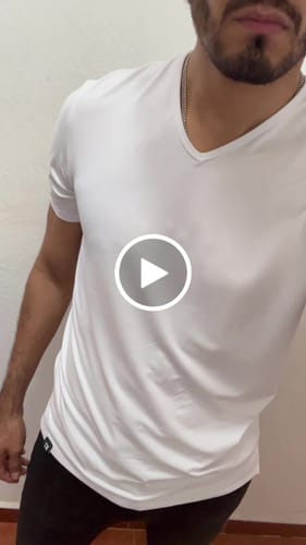 Customer video review of Playera de Bambú Cuello-V Hombre