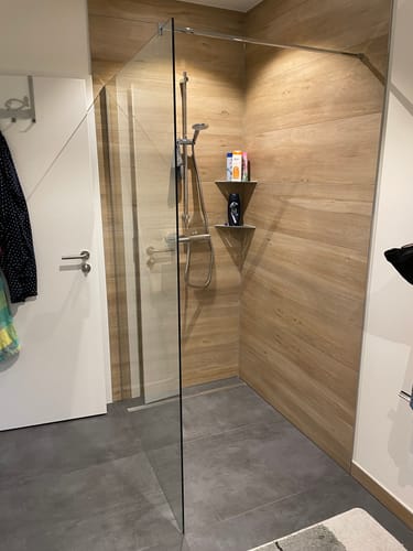 Customer photo review of SONNI Walk In Duschabtrennung Duschwand Nano Klarglas Glasstärke 8mm Breite 70-120cm