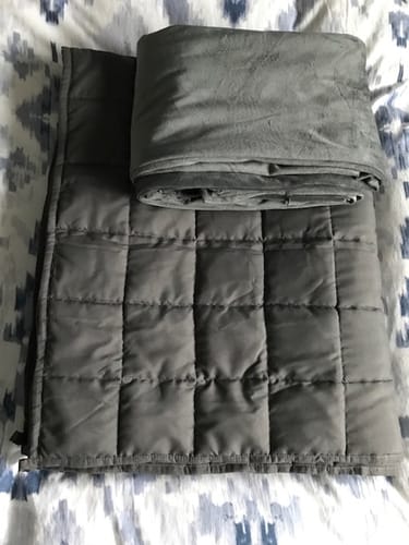Customer photo review of Simplesleep Weighted Blanket