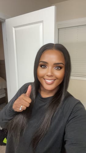 Customer photo review of CurlyMe 9x6 HD Lace M-cap Wear Go Glueless Mini Knots Straight Hair Pre-cut Lace Front Wig Pre-plucked