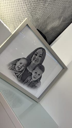 Customer photo review of Emotional Family Portrait - Christmas Delivery Special 🌟